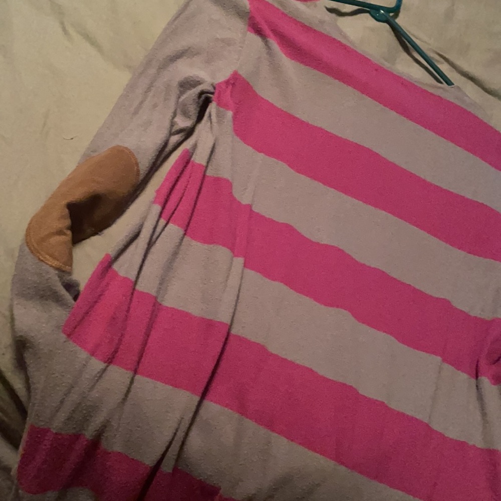 Cardigan - Picture 2 of 2